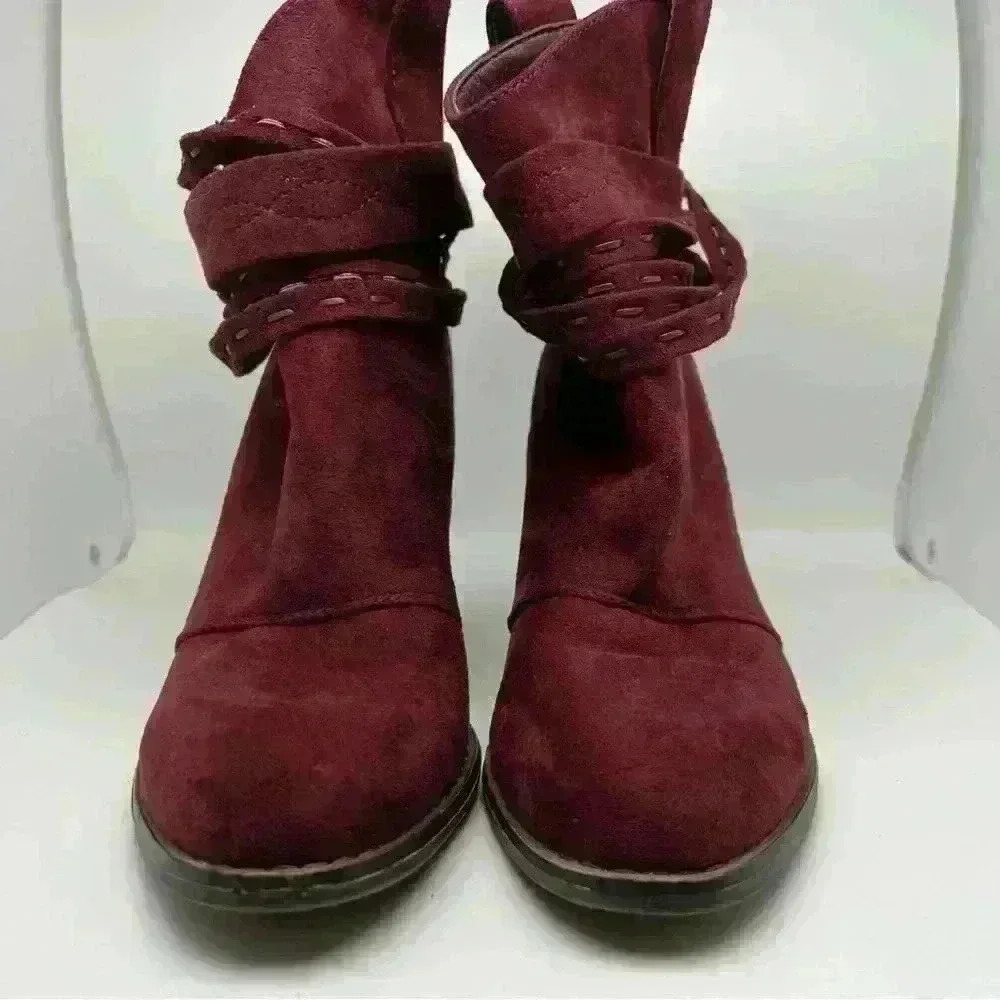 Cato Maroon Suede like Fabric Ankle Boots
Size 7 - Picture 12 of 14